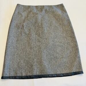 Old Navy Skirt Size 8 Gray Knee Length Lined Pencil Satin Hem (A0131)